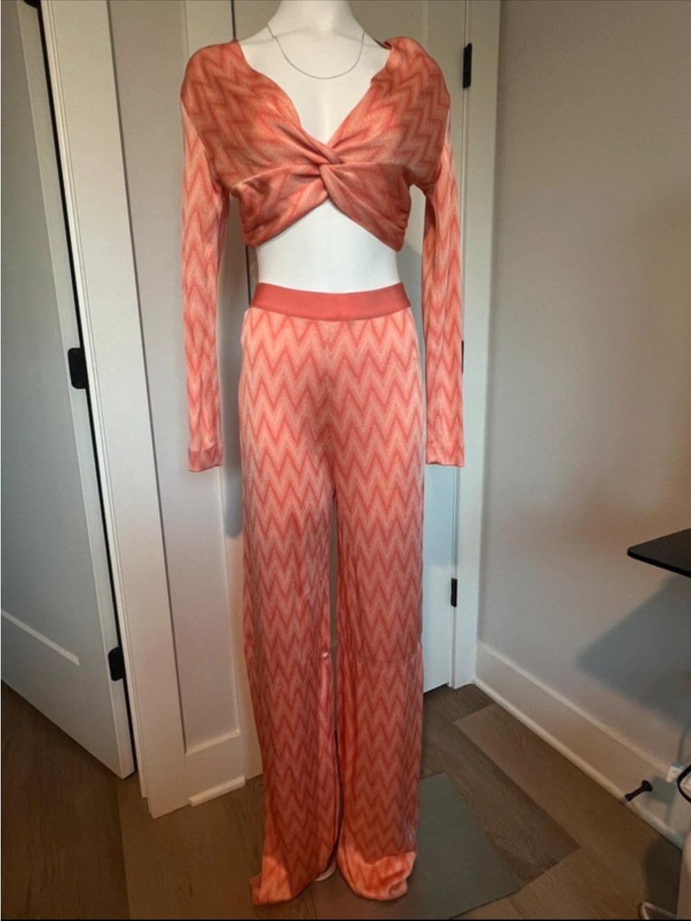 House of CB NEW Two-Piece Coral Chevron Knit Crop Top & Wide-Leg Pants LARGE